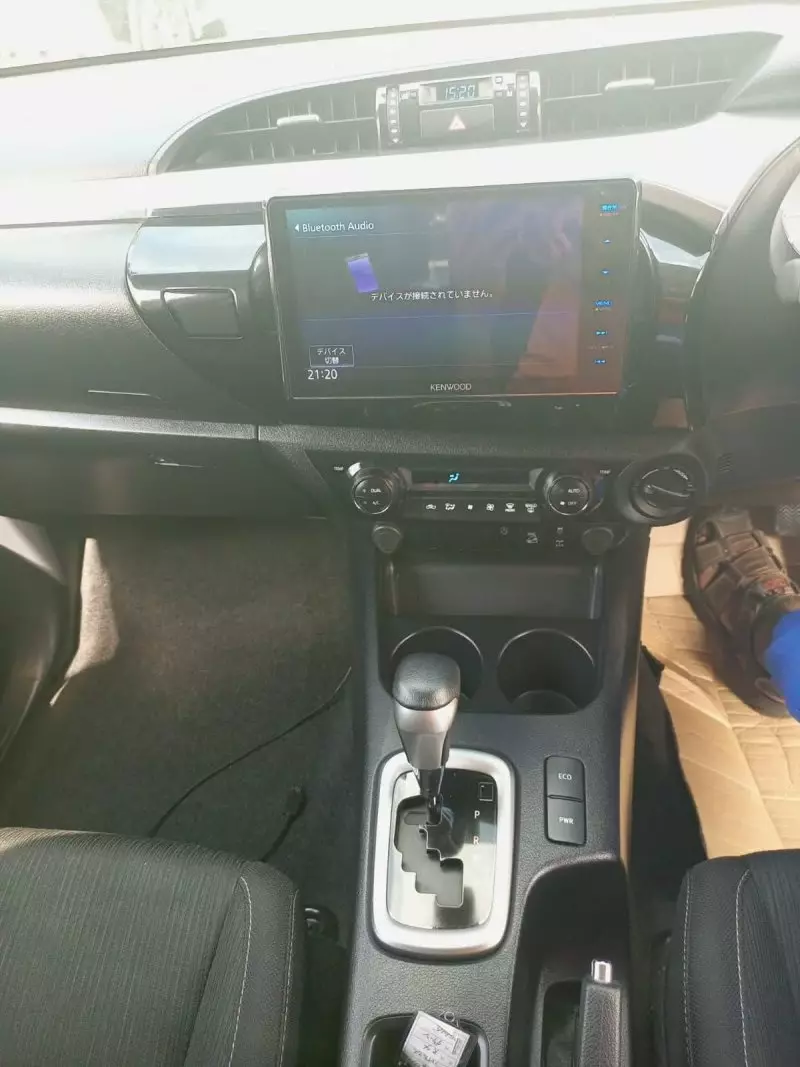 TOYOTA Hilux   - 2022
