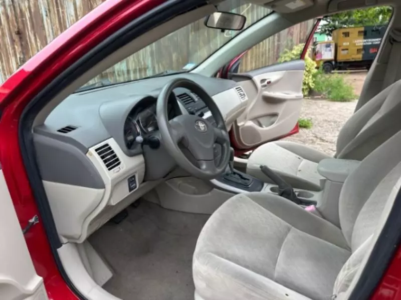 Toyota Corolla   - 2009