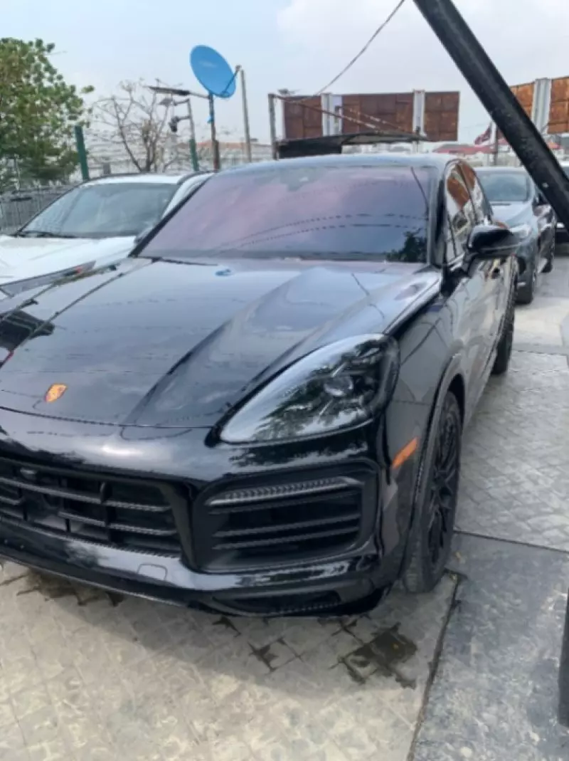 PORSCHE Cayenne   - 2020