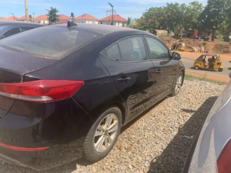 Hyundai Elantra   - 2017