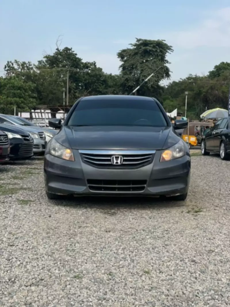 Honda Accord   - 2012