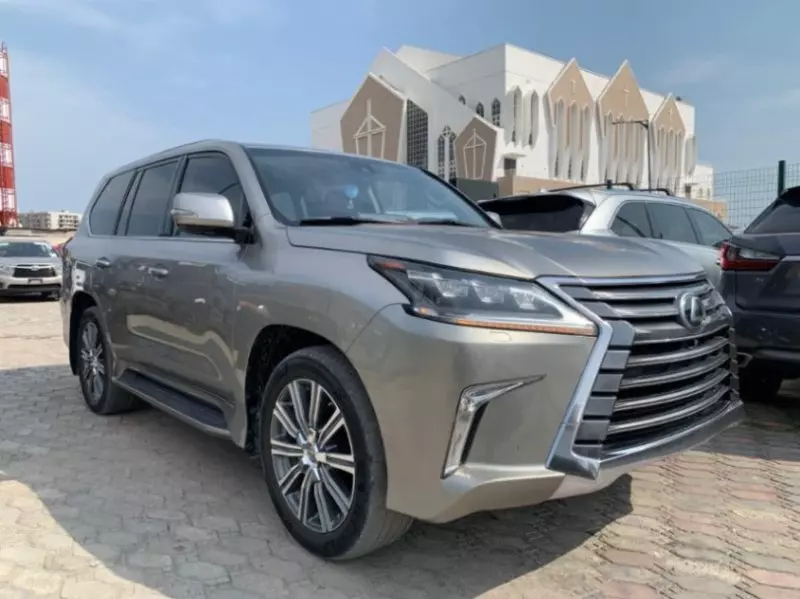 Lexus LX   - 2016