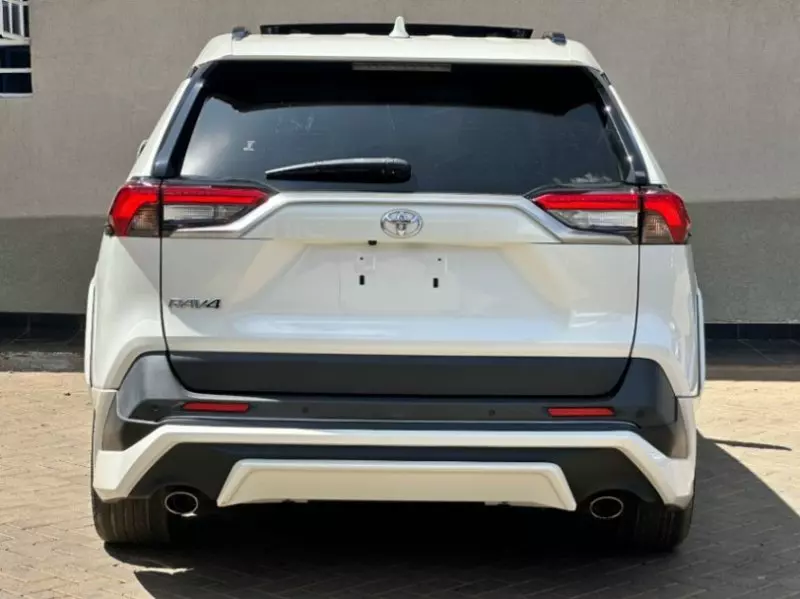 Toyota RAV 4   - 2019