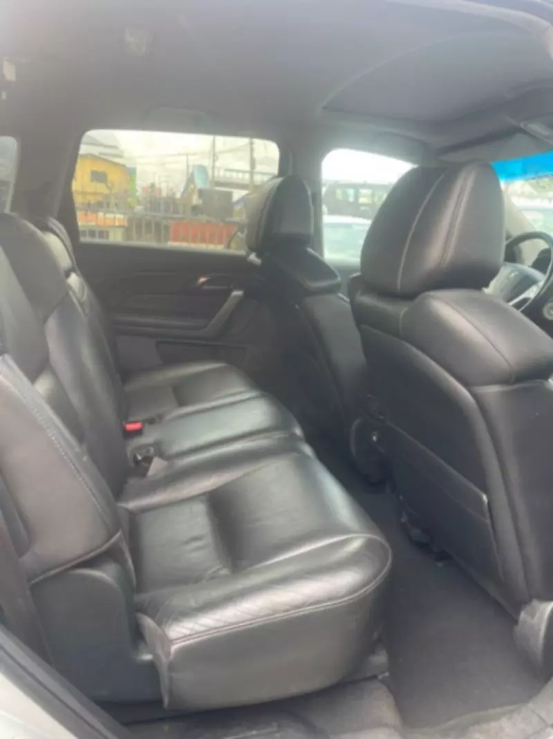 Acura MDX   - 2010