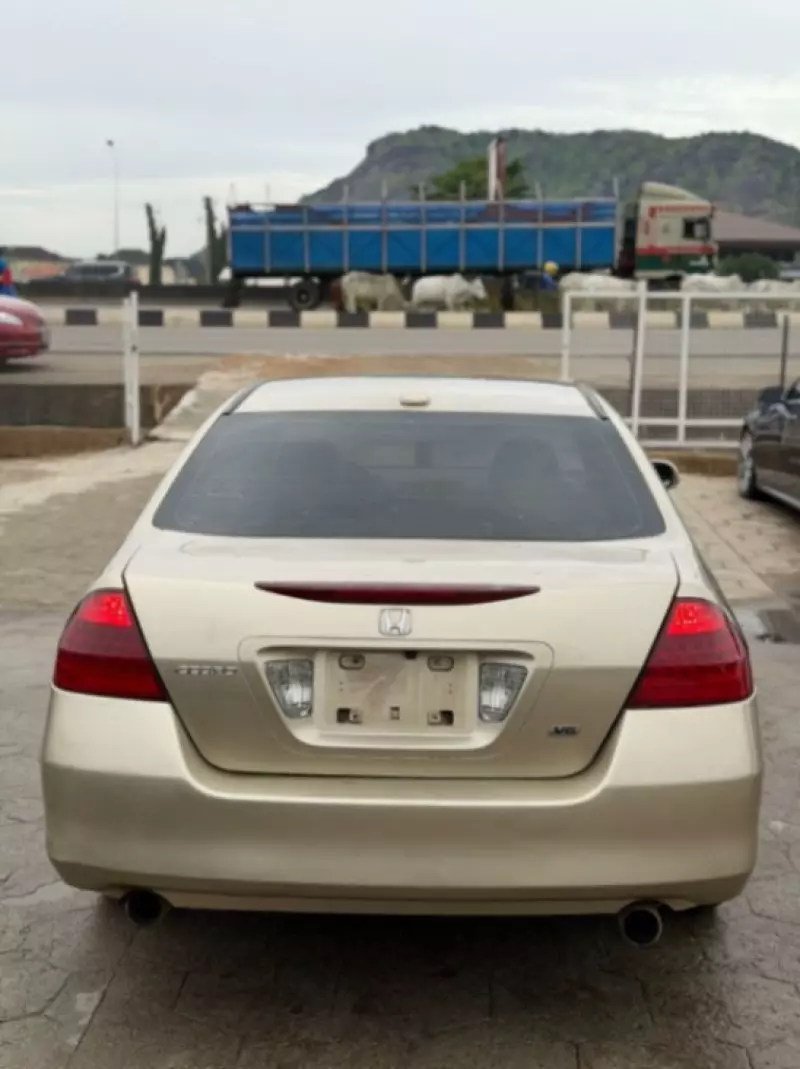 Honda Accord   - 2007