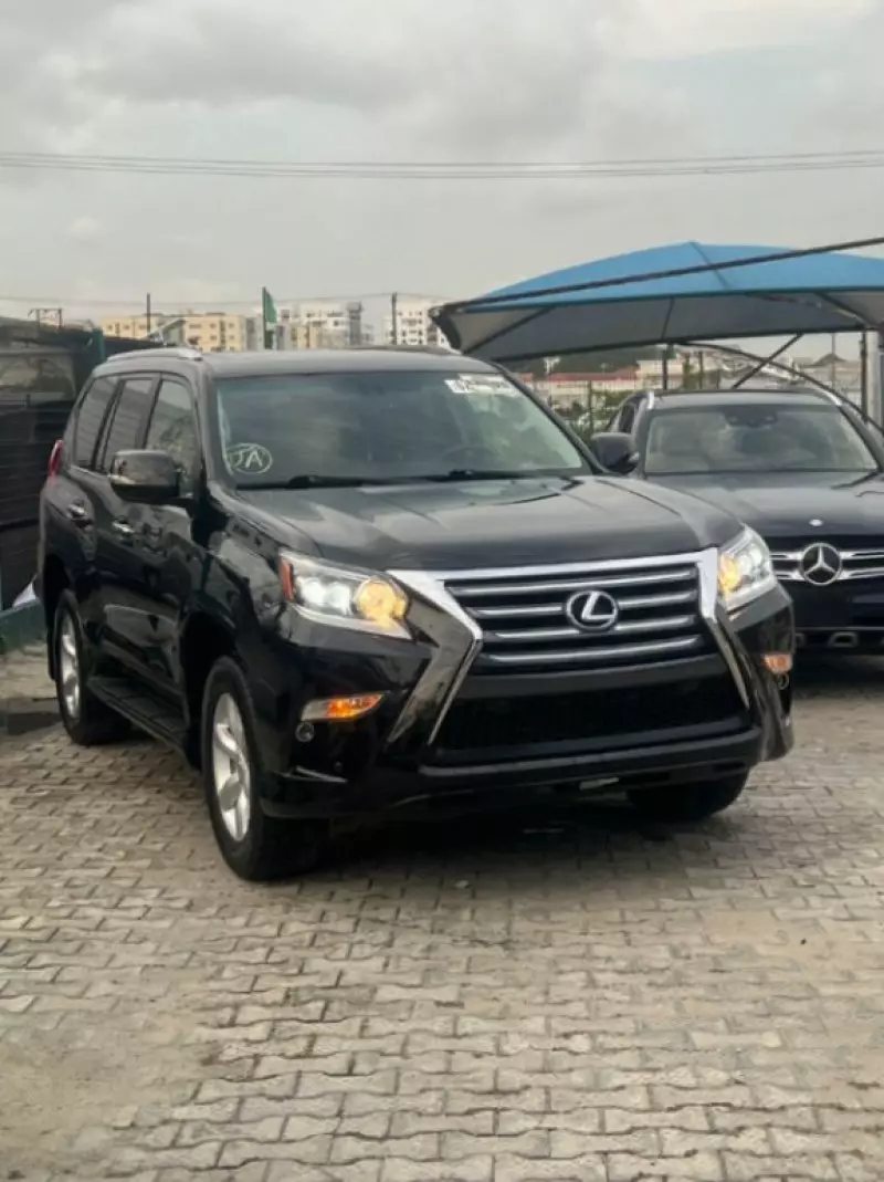 Lexus GX 460   - 2010