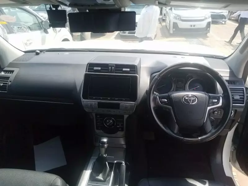 Toyota Landcruiser Prado - 2018