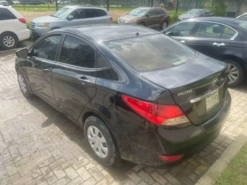 Hyundai Accent   - 2015