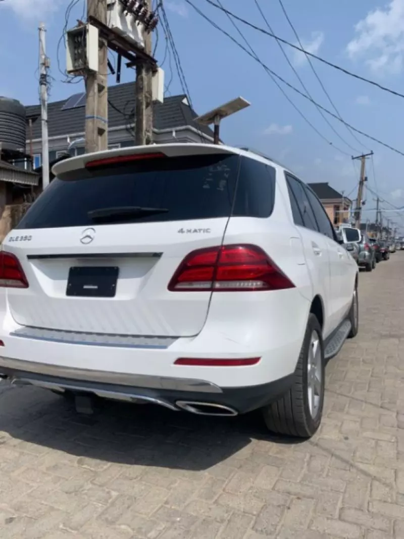 Mercedes-Benz GLE-Class   - 2016