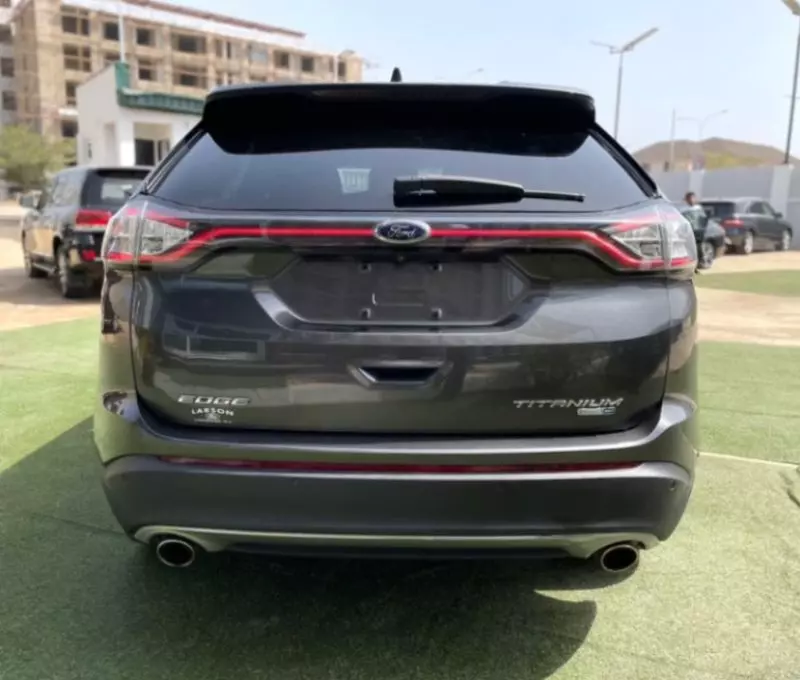 Ford Edge   - 2015