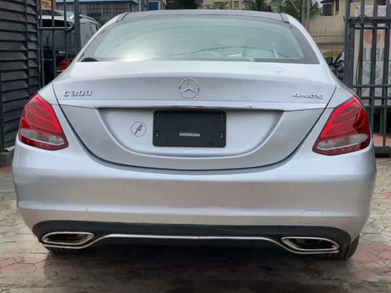 Mercedes-Benz C-Class - 2017