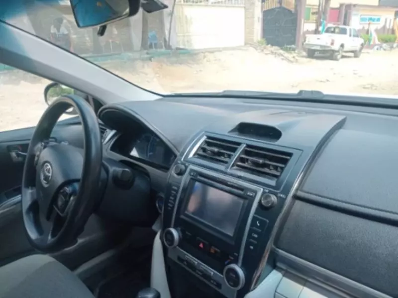 Toyota Camry   - 2014
