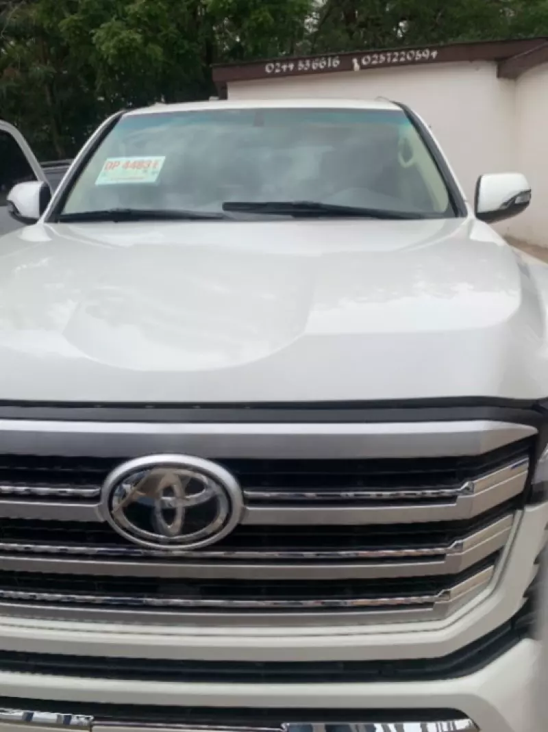 Toyota Land Cruiser   - 2017