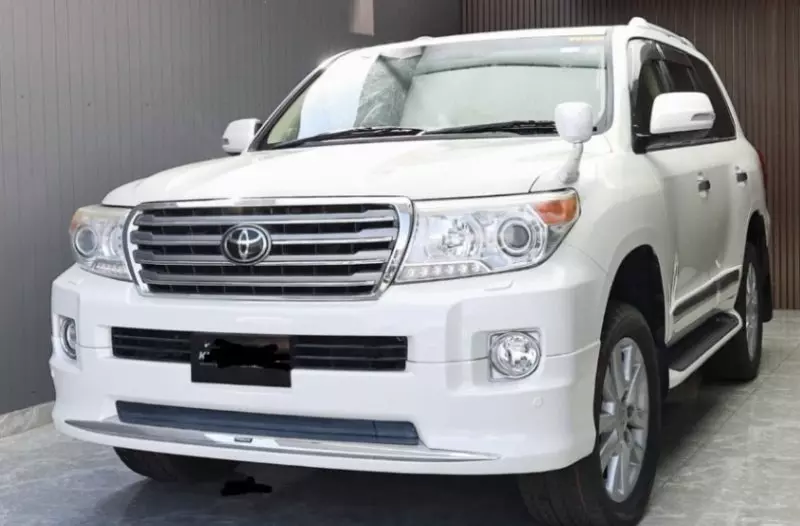 TOYOTA Landcruiser  V8   - 2016