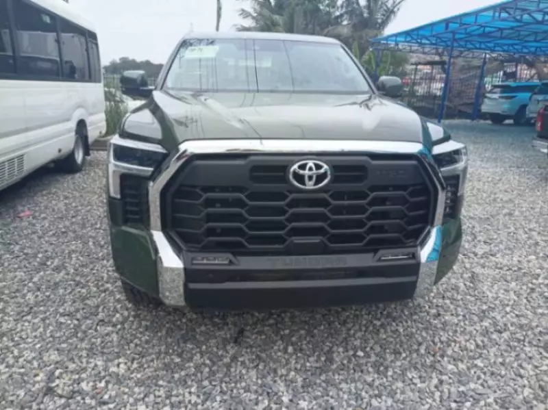 TOYOTA Tundra   - 2022