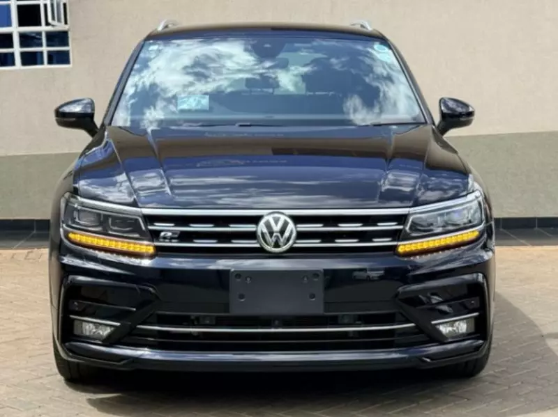 Volkswagen Tiguan   - 2014