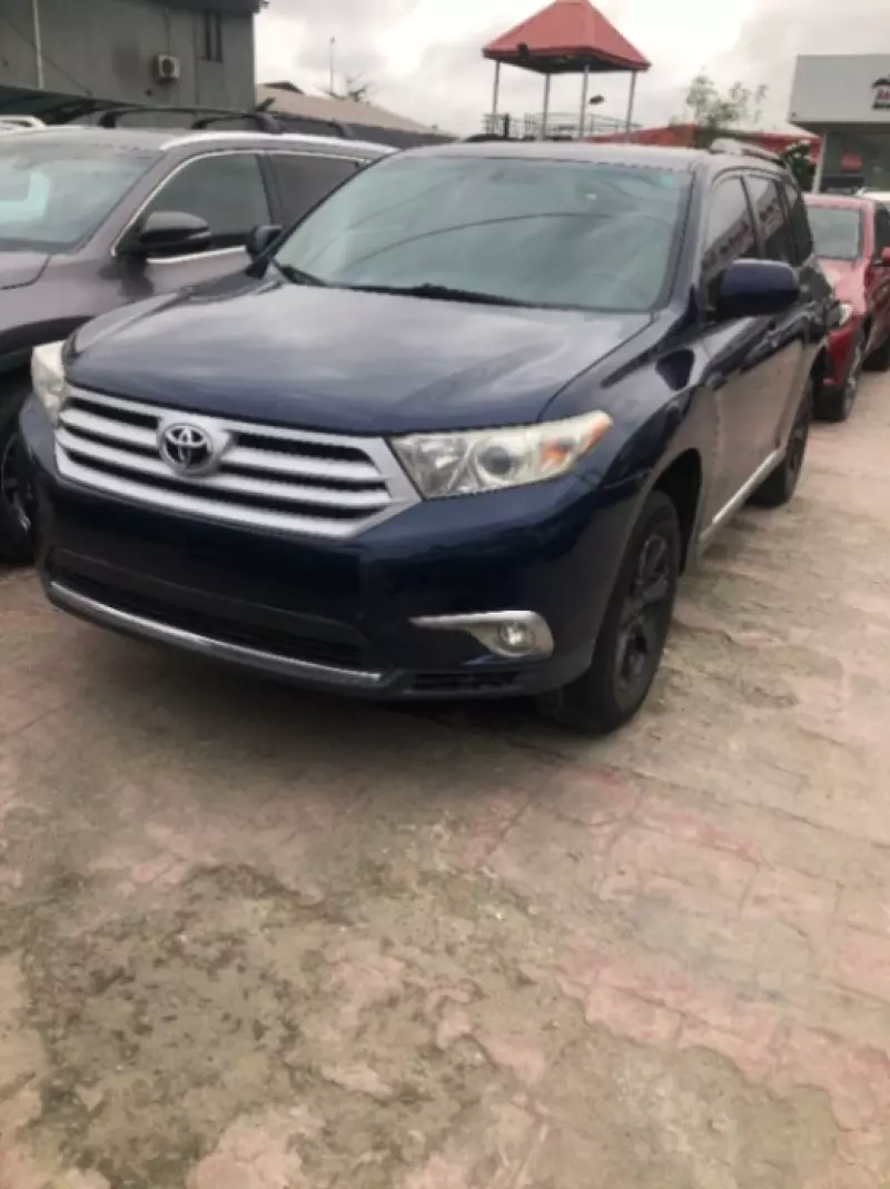 Toyota Highlander   - 2009