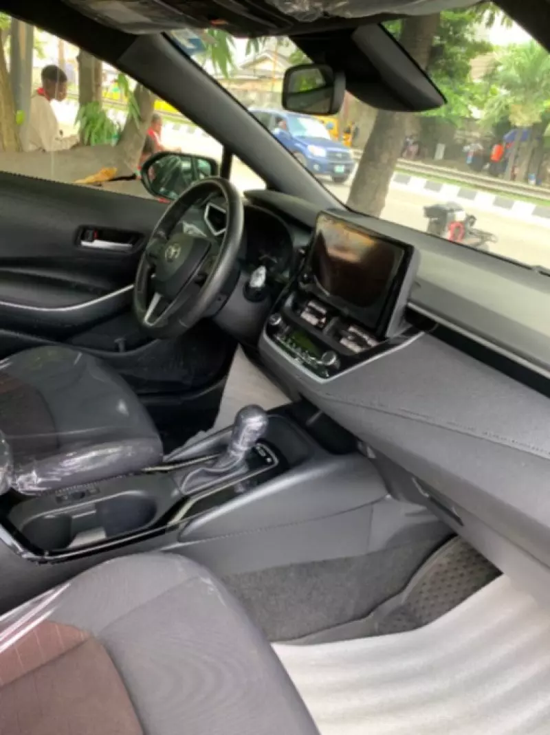 TOYOTA Corolla   - 2023