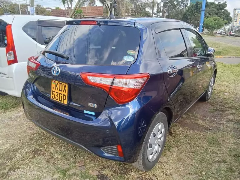 TOYOTA vitz hybrid   - 2019