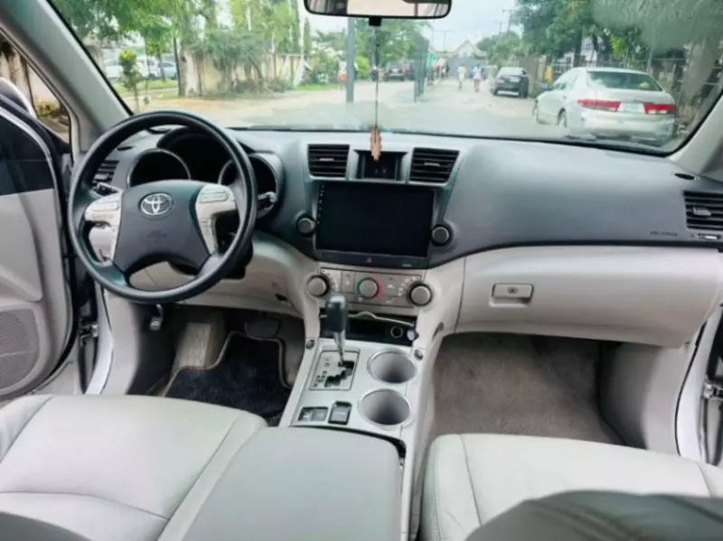 Toyota Highlander   - 2008