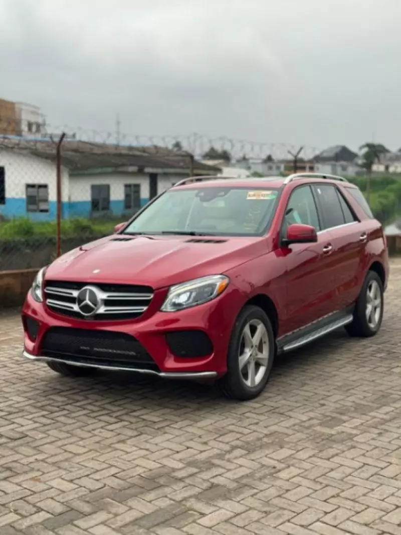 Mercedes-Benz GLE 350   - 2016