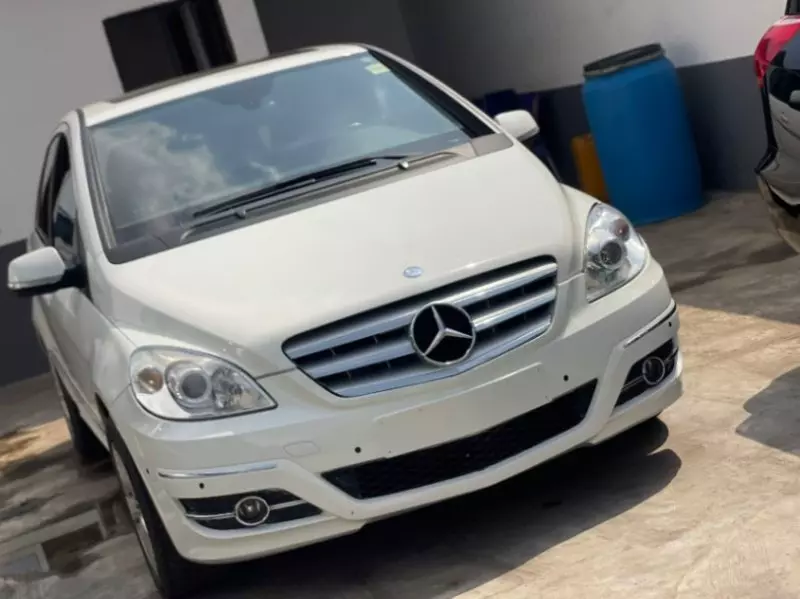Mercedes-Benz GLK-Class   - 2011