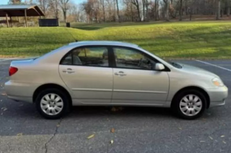 Toyota Corolla   - 2013