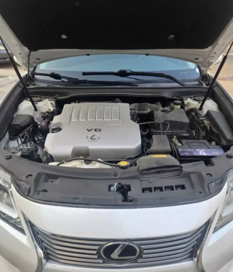 Lexus ES   - 2014