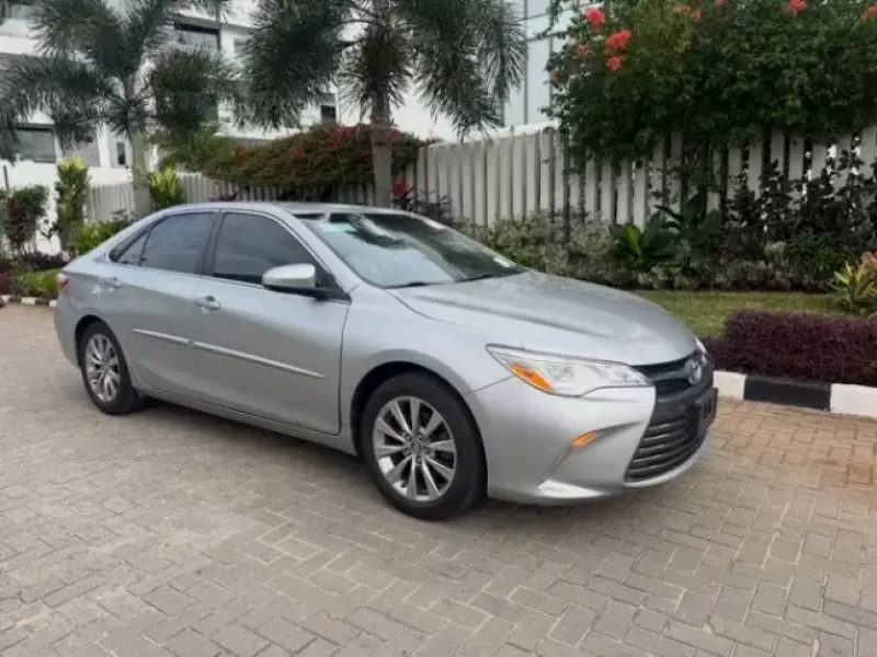 TOYOTA Camry   - 2016