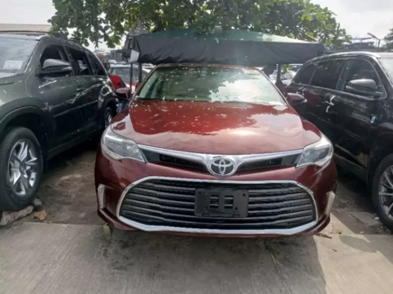 Toyota Avalon - 2015