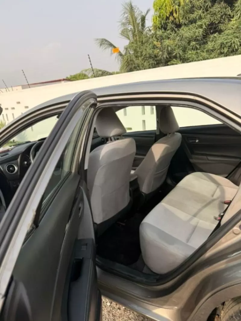 TOYOTA Corolla   - 2019