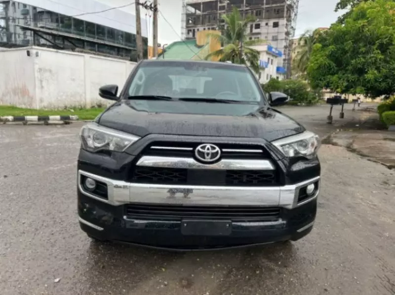 TOYOTA 4-Runner   - 2020