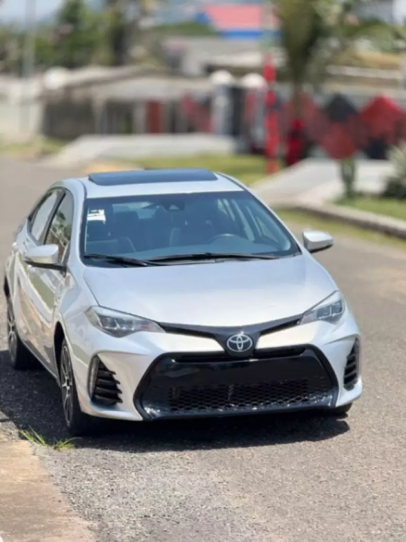 Toyota Corolla   - 2017