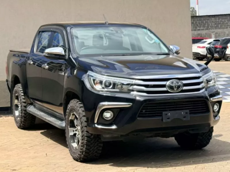 Toyota Hilux   - 2018
