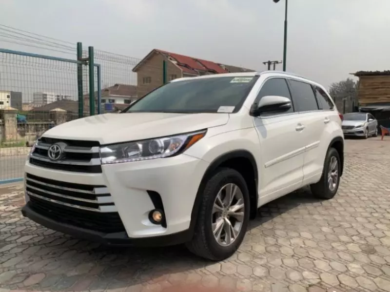 TOYOTA Highlander   - 2015