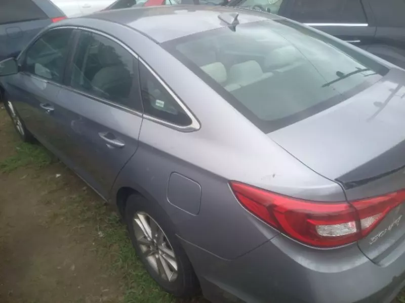 Hyundai Sonata   - 2015
