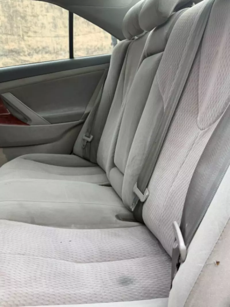 Toyota Camry   - 2010