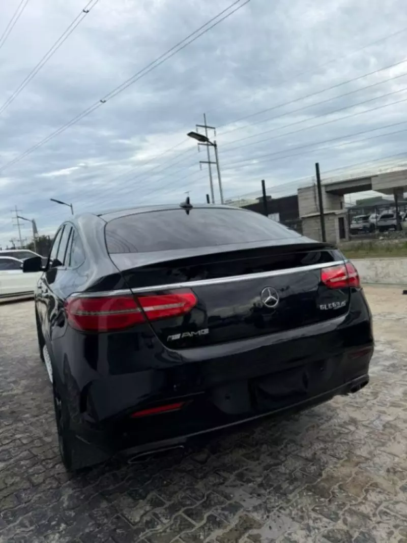 Mercedes-Benz GLE-Class   - 2017