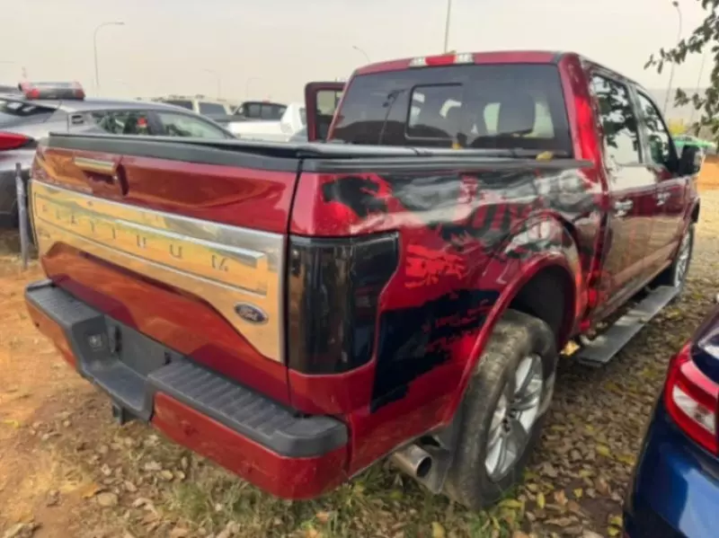 Ford F-150   - 2015