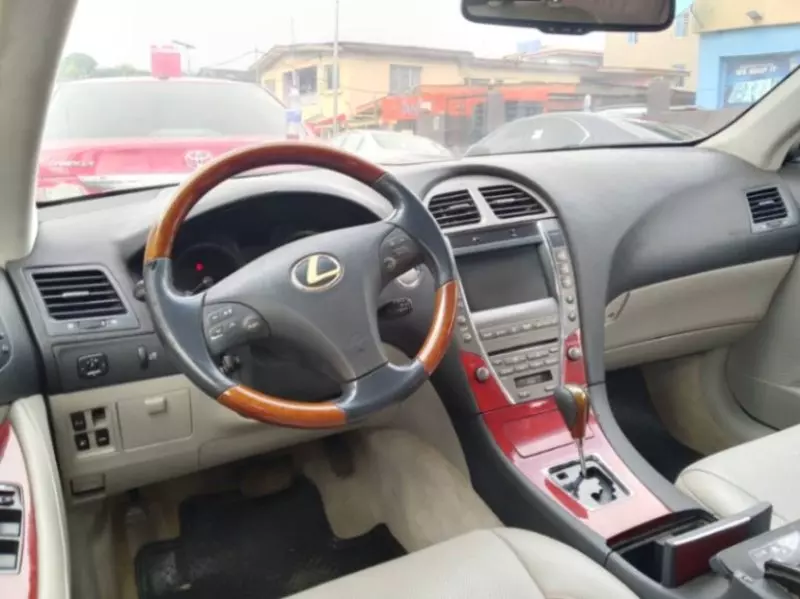 Lexus ES 350   - 2009