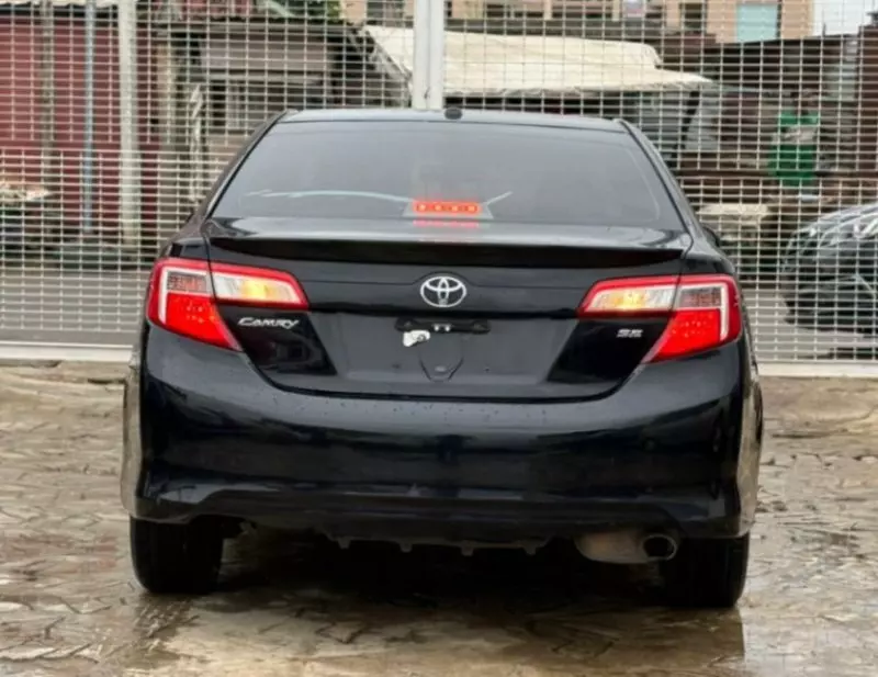 TOYOTA Camry   - 2012