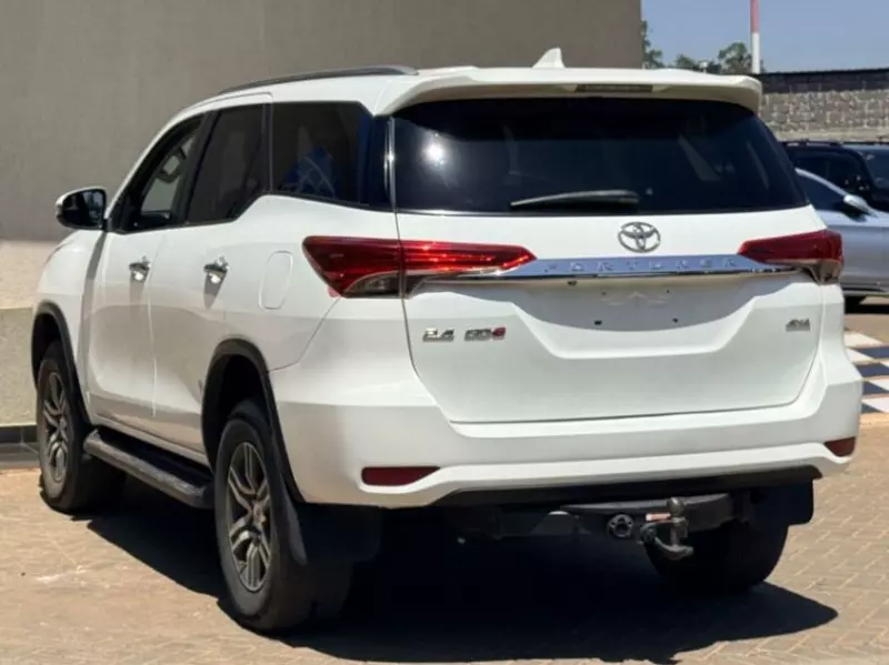 Toyota Fortuner   - 2019
