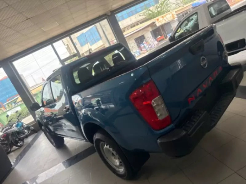 Nissan Navara   - 2025