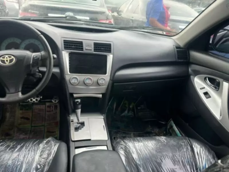 Toyota Camry - 2011