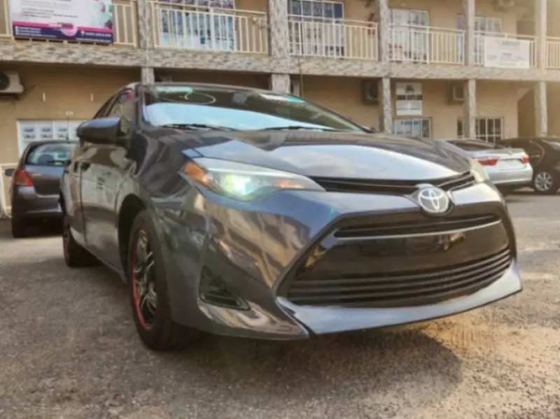 Toyota Corolla   - 2017