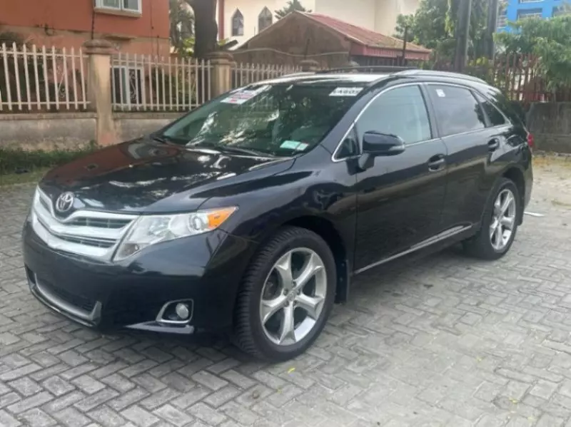 Toyota Venza   - 2013