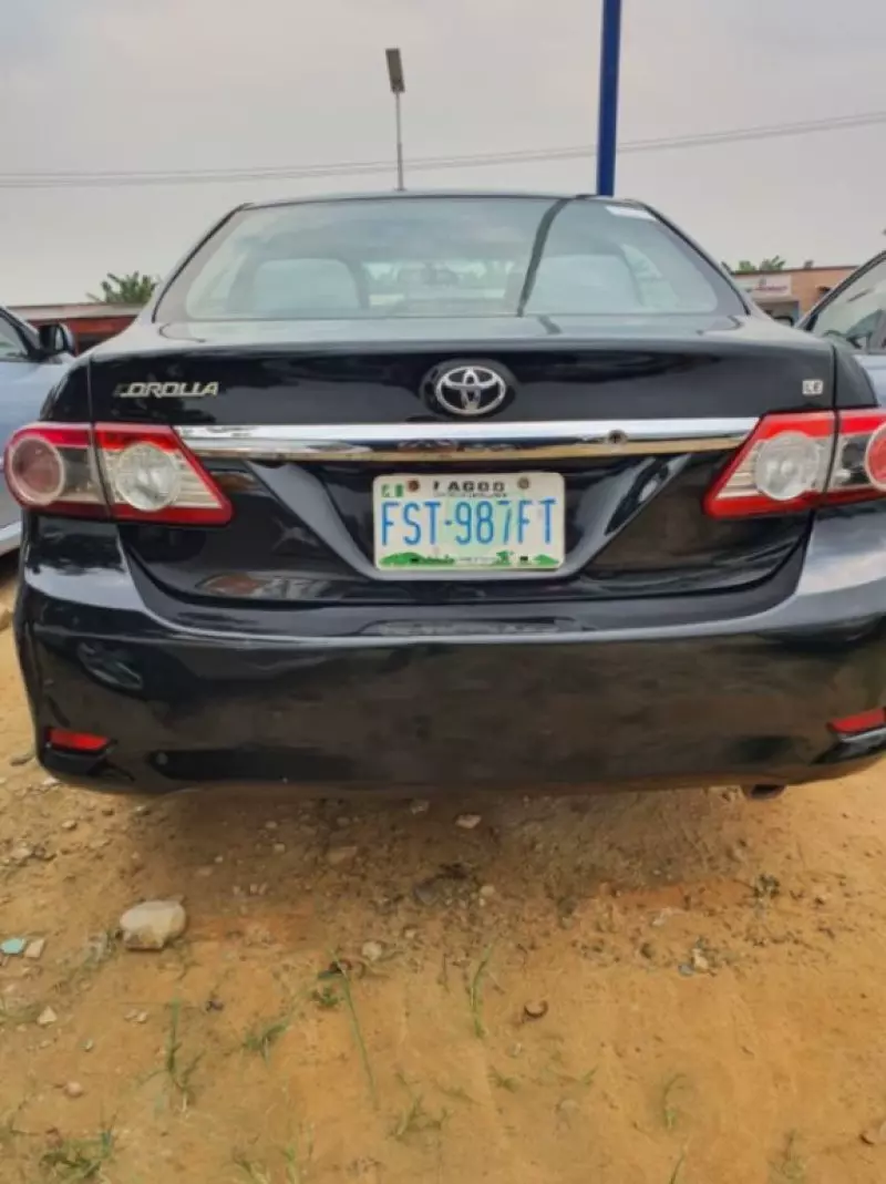 Toyota Corolla   - 2012