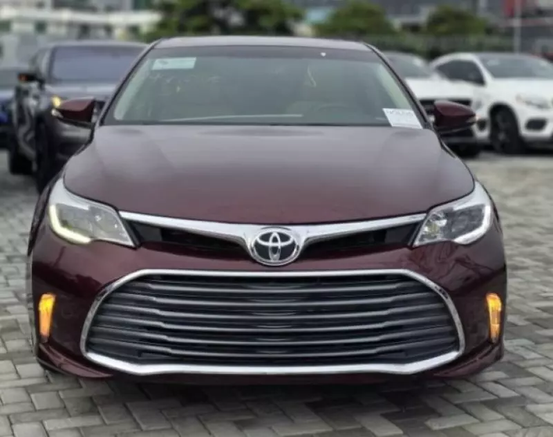 TOYOTA Avalon   - 2013