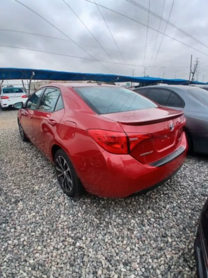 TOYOTA Corolla   - 2017