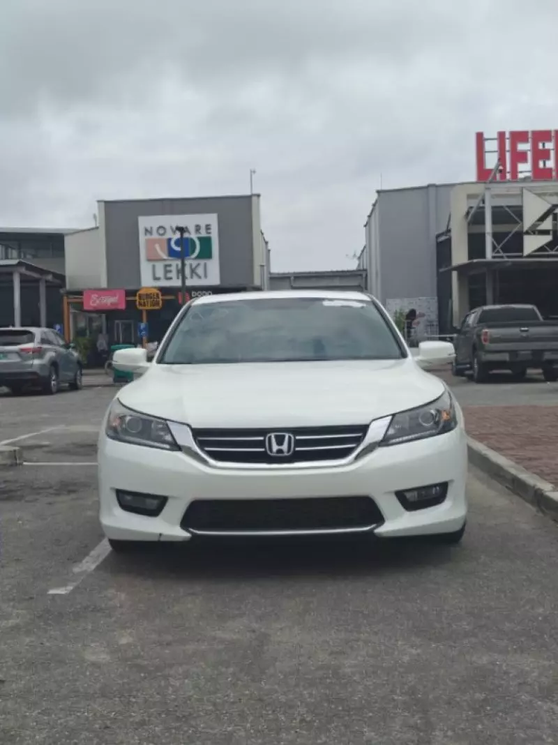 Honda Accord   - 2015